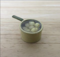 Medium pan of potatoes