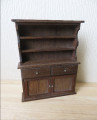 Cottage dresser
