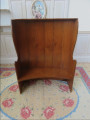 Settle in Yew by Escutcheon